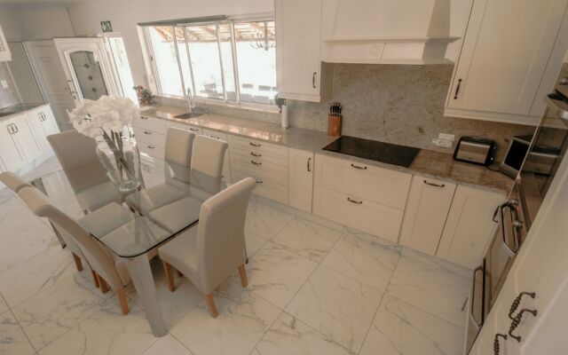 La Felicita Boutique Villas and Apartments