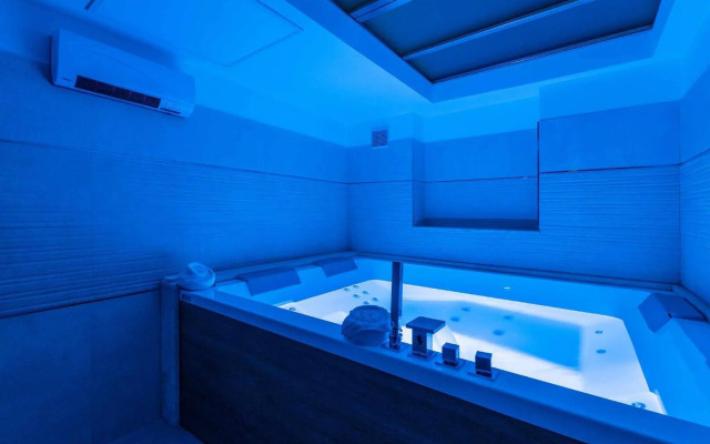 Karalis Relais Appartamento privato con Jacuzzi