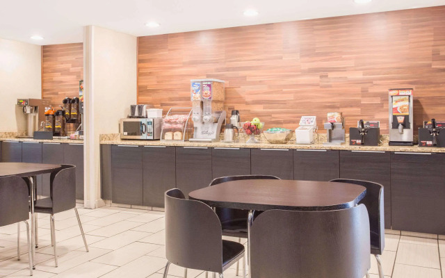 Super 8 Madison East