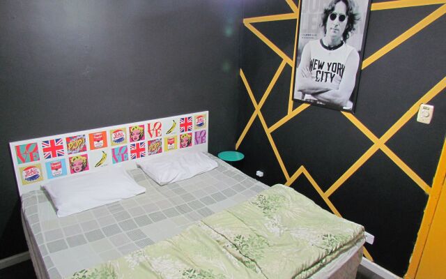 Vila Rock Hostel