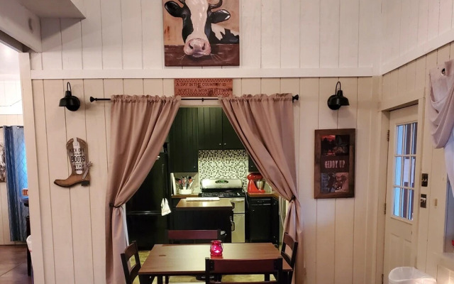 Heartland Country Resort & Lodge