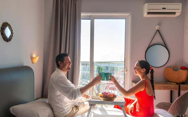 Parthenon Hotel