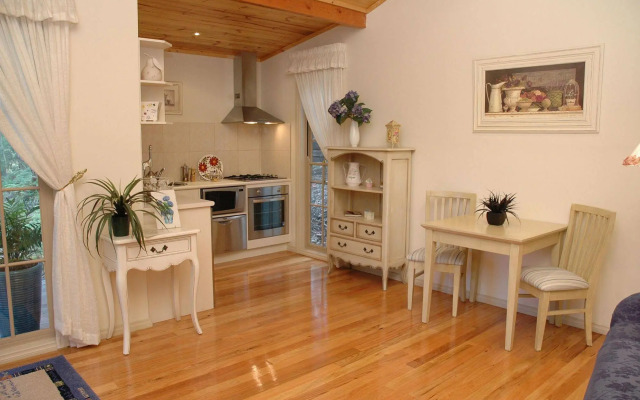 Myers Creek Cascades Luxury Cottages