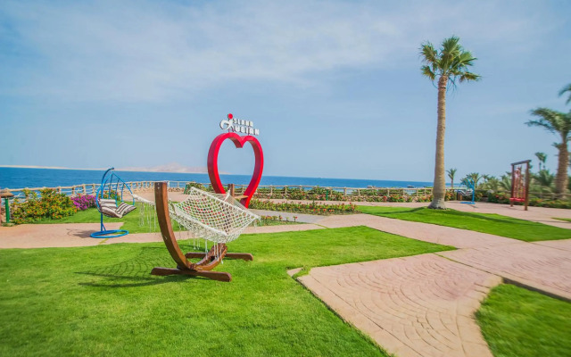 Nubian Island, Families and Couples only