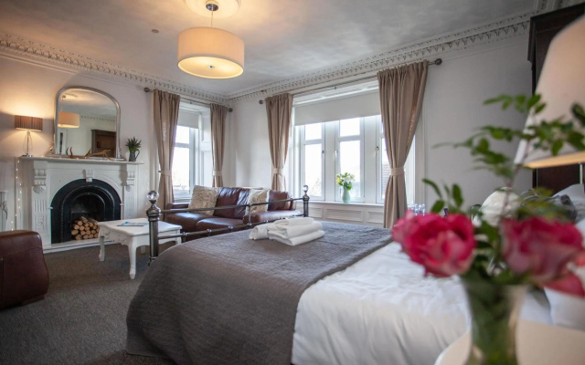 The Courie Inn