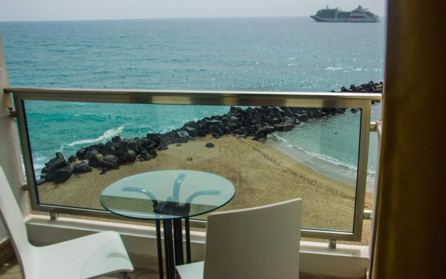Hotel Tysandros