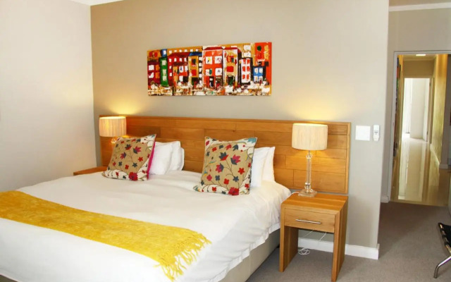 The Crystal Luxury Serviced Apartments