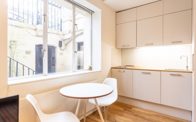 Modern | Central | Private flat