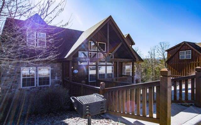 Lazy Time Lodge 4 Bedroom Cabin