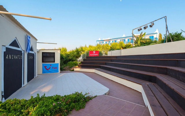 Themis Beach Hotel