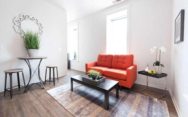 Classic South Loop Suites by Sonder