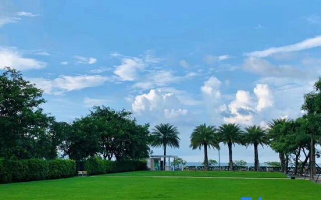 Yuehai Yihao Holiday Apartment