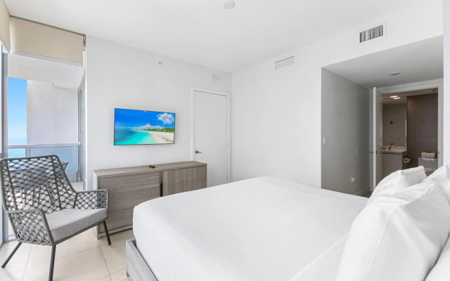 Dharma Home Suites Miami at Monte Carlo