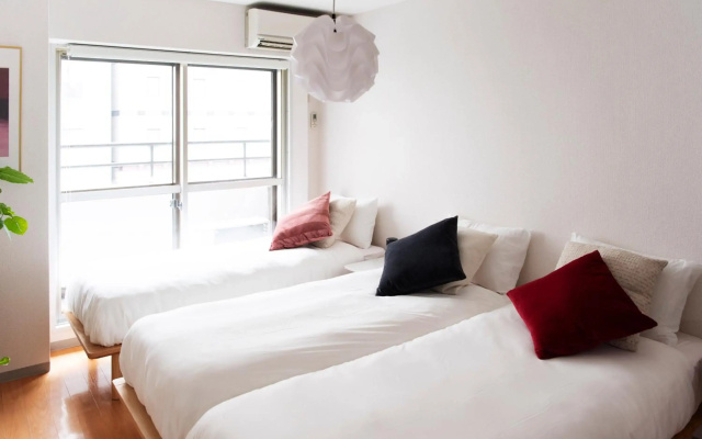 Luxury apartment 3mins walk to station 1stop to Shinjuku station