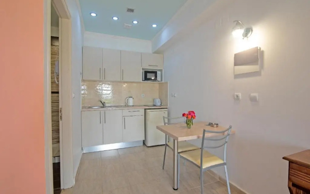 Faliraki Apartment For 3