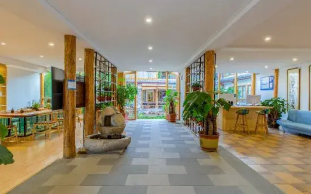 Heart pleasure Yaji Rizhao Jinshan Snow Mountain Scenic Inn (Shuhe Ancient Town Branch)