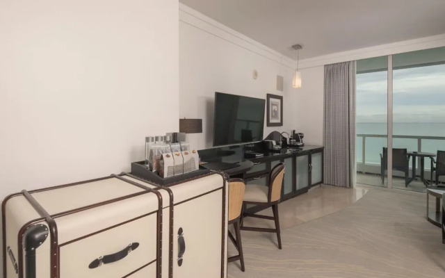 Residences at Fontainebleau Miami