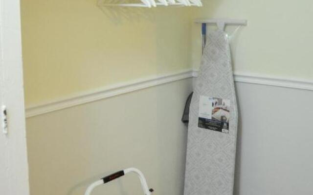 Cozy Studio near Wrigley field and Boystown