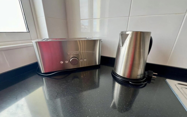 Albufeira Central 10 by Homing