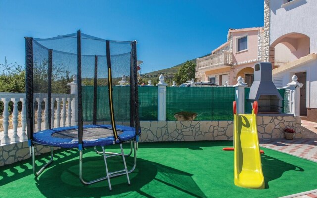 Nice Home in Kastel Novi With Wifi and 5 Bedrooms