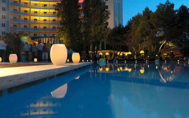 Hotel President