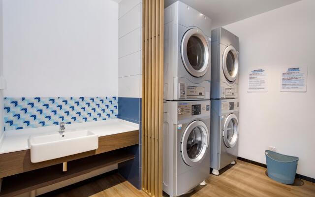 Holiday Inn Express Shanghai Kangqiao by IHG