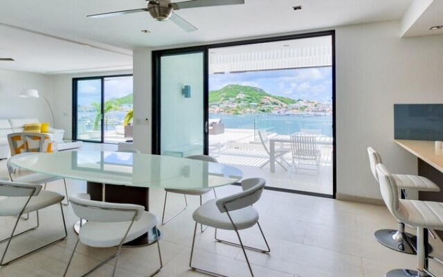 Penthouse With Simpson Bay Views! Terrace w/ Jacuzzi, Wifi, AC, Concierge Service