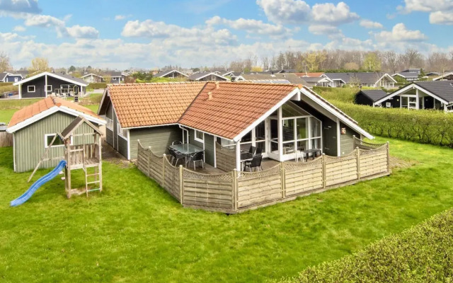 8 Person Holiday Home in Juelsminde-by Traum