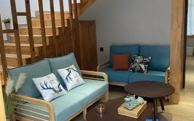Kangding Gaqu Hot Spring Homestay