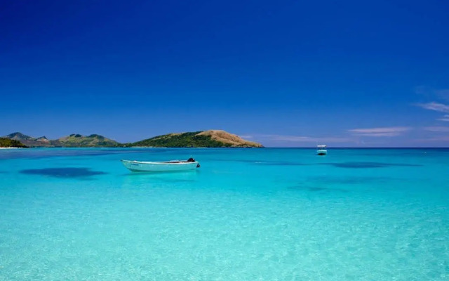 Barefoot Manta Island Resort and Marine Sanctuary