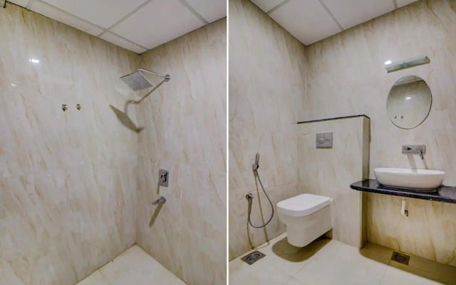 Fabhotel Premium Kashi