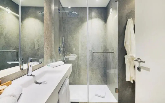 The Editory Ocean Way Funchal