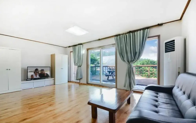 Yangyang Water Sol Valley Pension