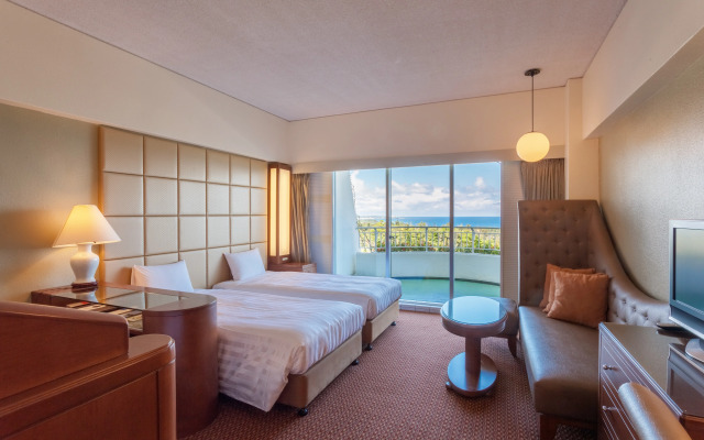 Okinawa Kariyushi Beach Resort Ocean Spa