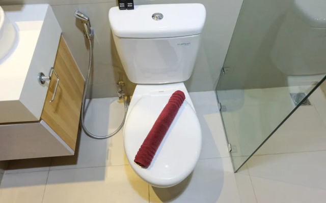 Compact 1BR at Tree Park Apartment