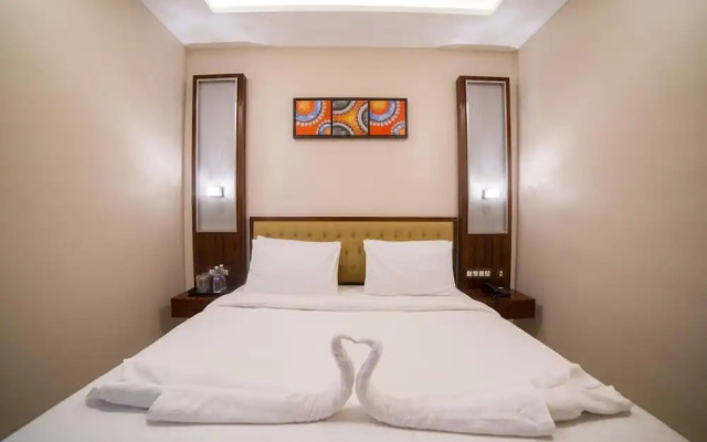 OYO 14759 Hotel President