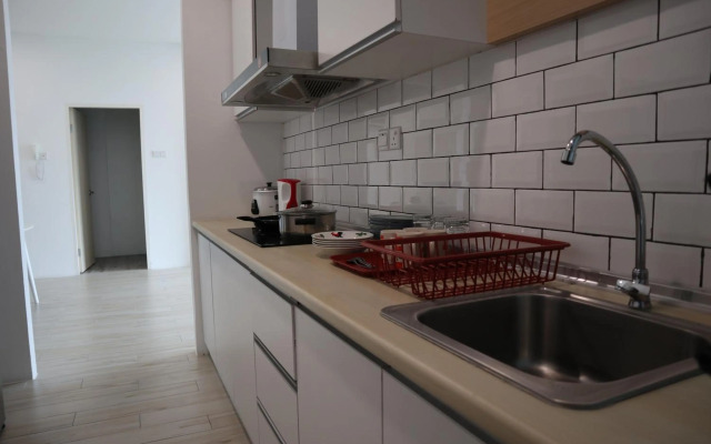 Zen66 @ Roxy Serviced Apartment