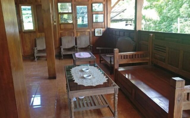 Homestay Arya Mangunan by ZUZU