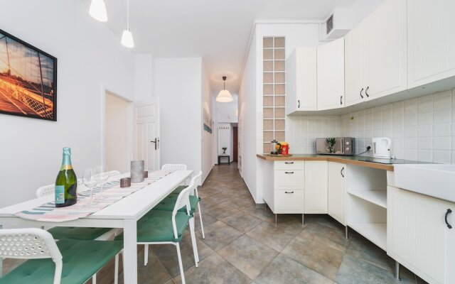 AT Krakow Apartments