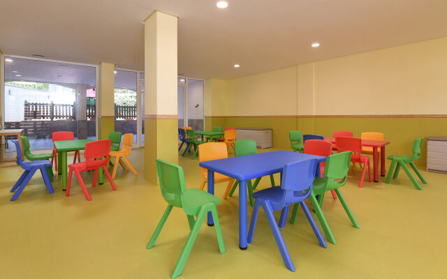 Protur Badia Park Aparthotel