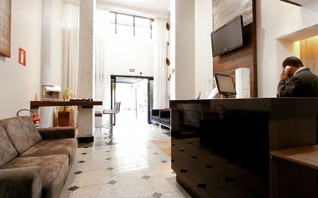Bristol Golden Plaza Hotel