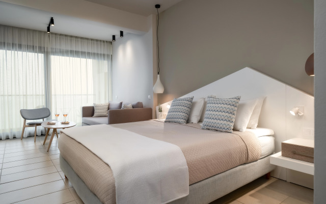 Kassandra Bay Resort, Suites & Spa