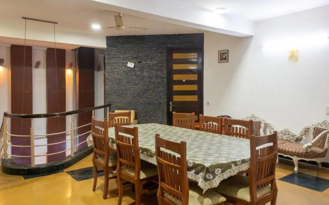 OYO Rooms Jasola Vihar 1
