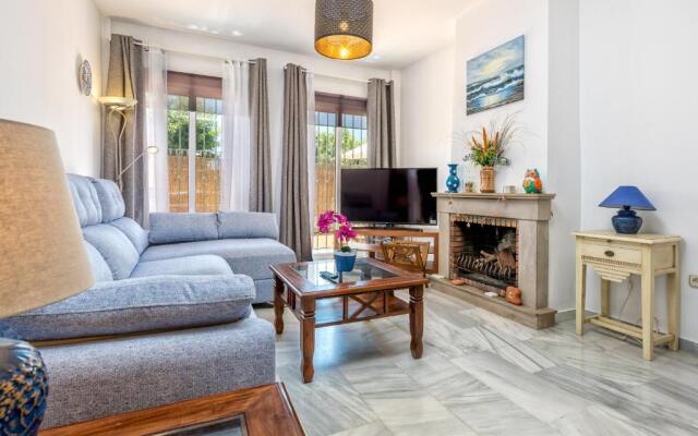 Beachfront Townhouse Beatriz by Rafleys