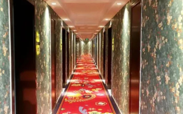 Blue Magpie Holiday Hotel