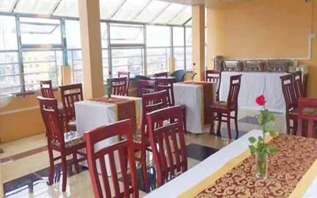 C & Y Hotel