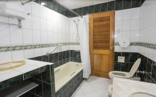 Holiday Plaza Hotel - Cebu