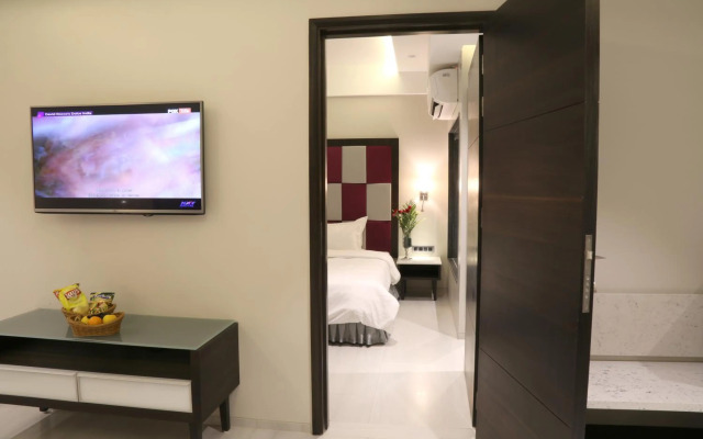 The Flora Grand