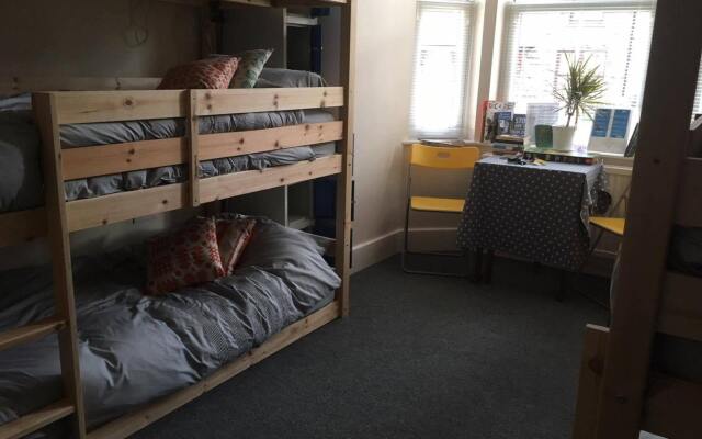 CellB - Hostel