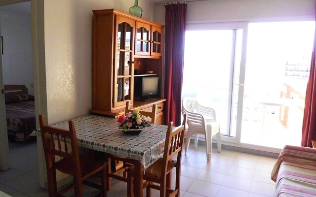 Apartamento 2059 - Rocmar 7 4-C